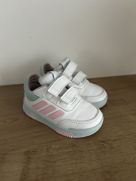 Маратонки Adidas 21 номер