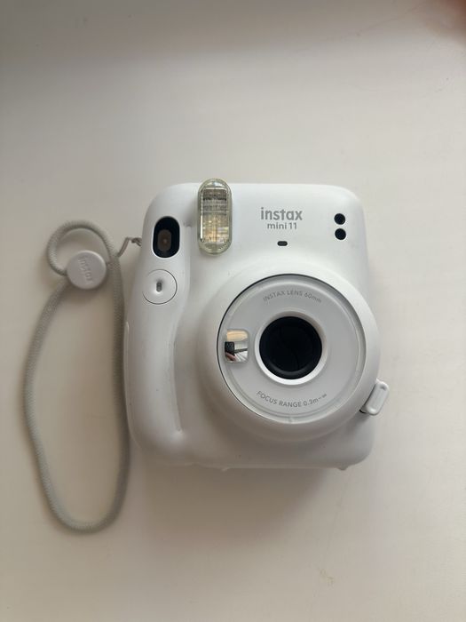 продам instax mini 11