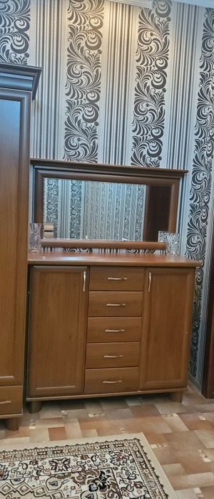 Спальный гарнитур, в очень хорошем состоянии, б/у