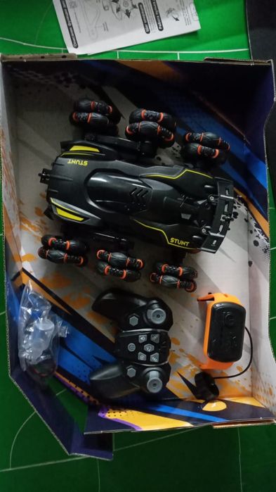 Радиоупровляемая машинка