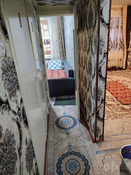 Navoiy shahrida arzon narhda uymiz sotiladi 1 xona