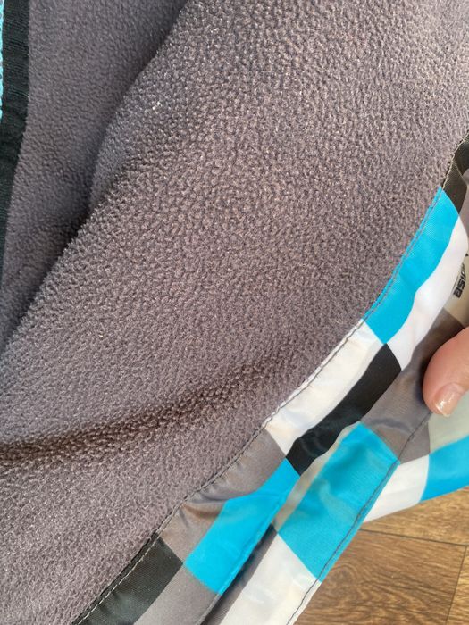 Утепленная фирменная куртка на мальчика