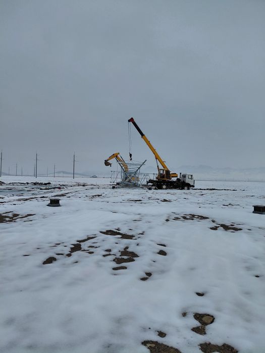 Avtokran urta holatda 15tonnali