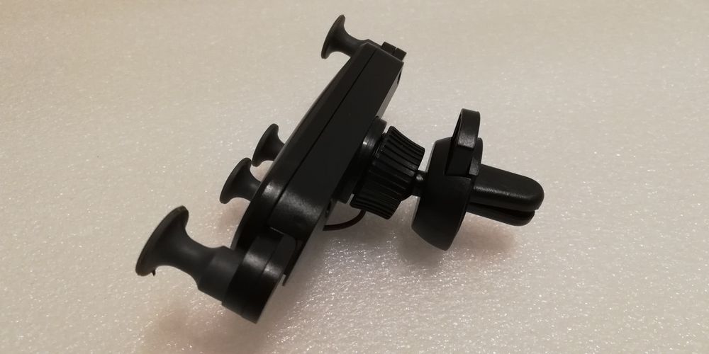 Стойка за телефон за автомобила