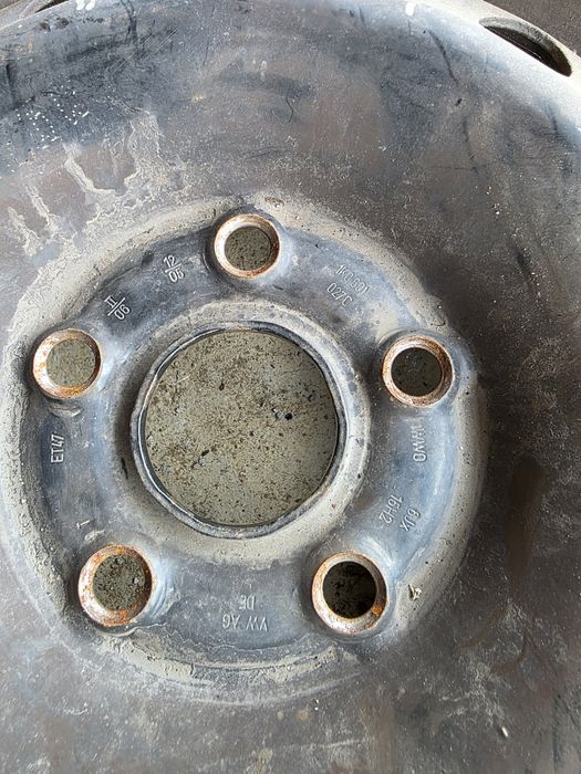 Set 4 Jante tabla R15 5x112
Set 4 JANTE TABLA R15 ORIGINALE SKODA