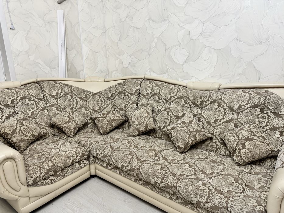 Продам мебель в зал