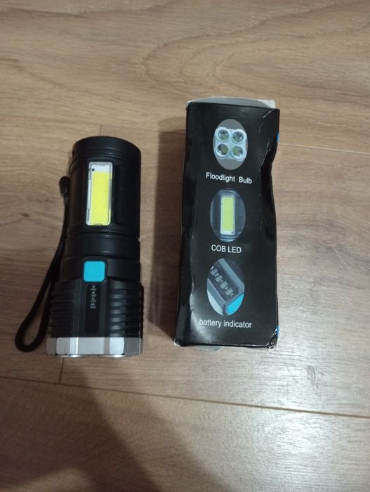 lanternă de drumeție