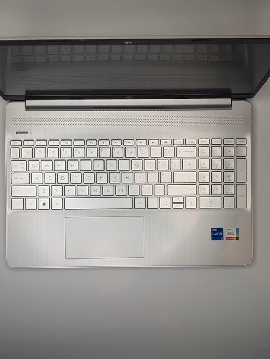 Laptop HP 15s, Intel Core i7-1195G7, 16GB RAM, 256GB SSD, Microsoft Office Activat, Windows licențiat, Ecran 15.6"