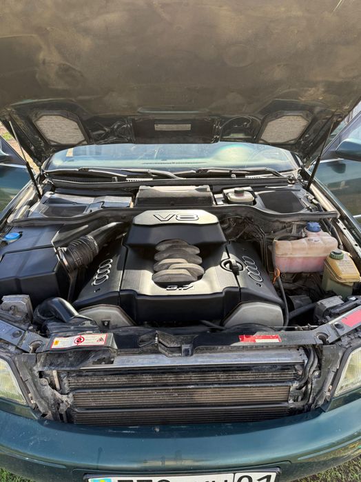 Audi A8(S-line) 3.7