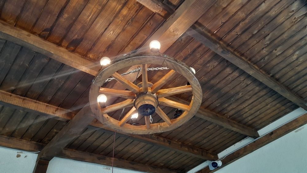 Полилей за битов кът  или механа от ново дървено колело