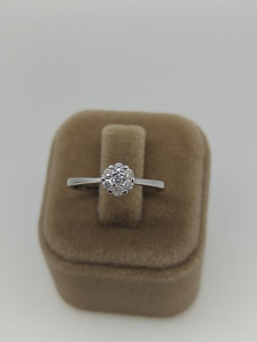 Inel aur alb  9k 1.87gr cu diamante naturale 0.25ct (r)