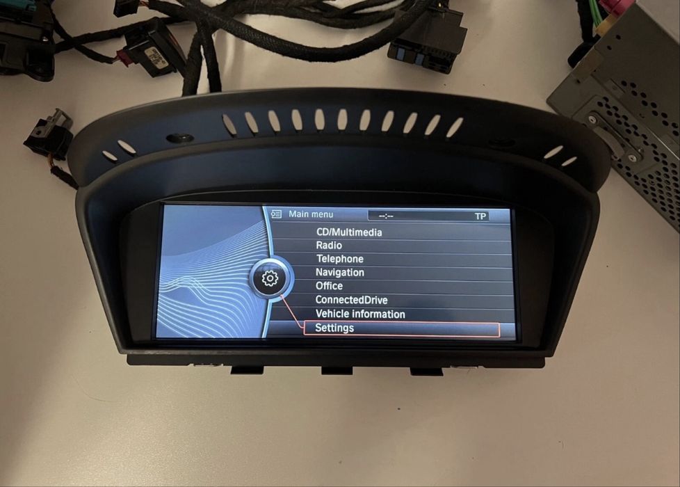 Ecran/Display mare pentru  Navigatie CIC BMW E90