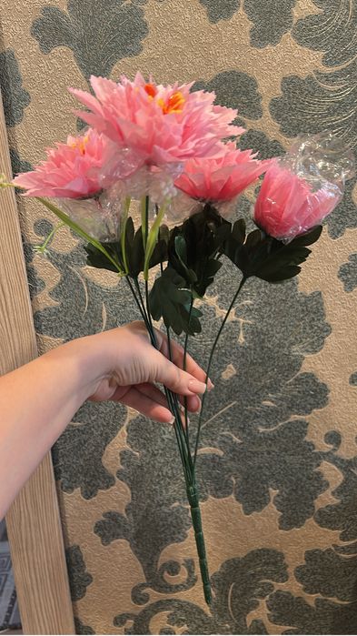 Продам цветы искусственые