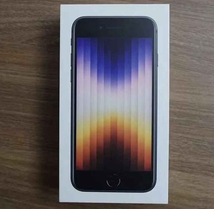 Iphone SE 3 сотилади