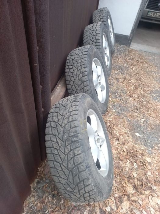 Продам диски с резиной  BMW X5 E53