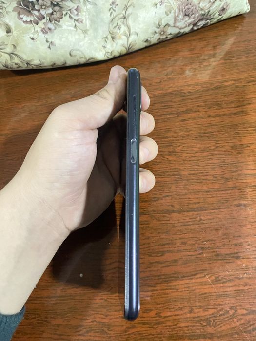 Samsung A12  holati ideyal 32 Gb li