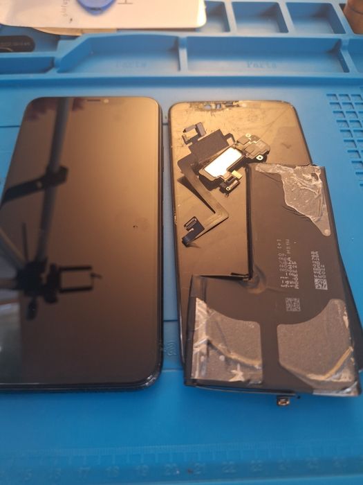 Repar telefoane / tablete / laptopuri – Diagnostic, schimb display, baterie, curățare, upgrade