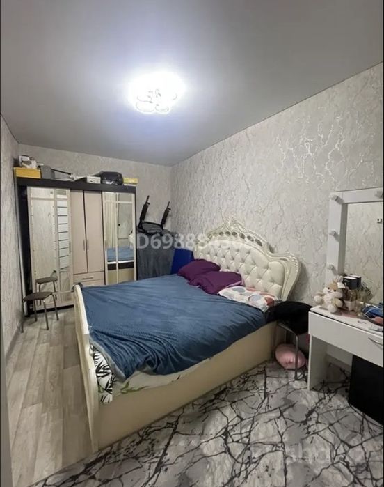 Продам двух комнатную квартиру