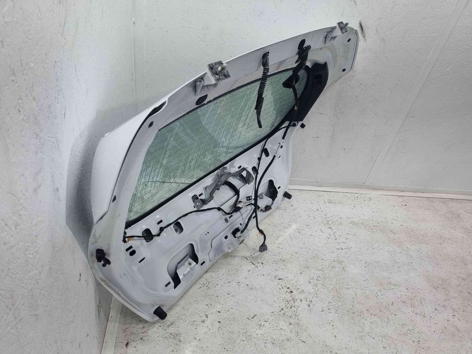 Haion Ford Fiesta 6 facelift [Fabr 2008-2019] Frozen White