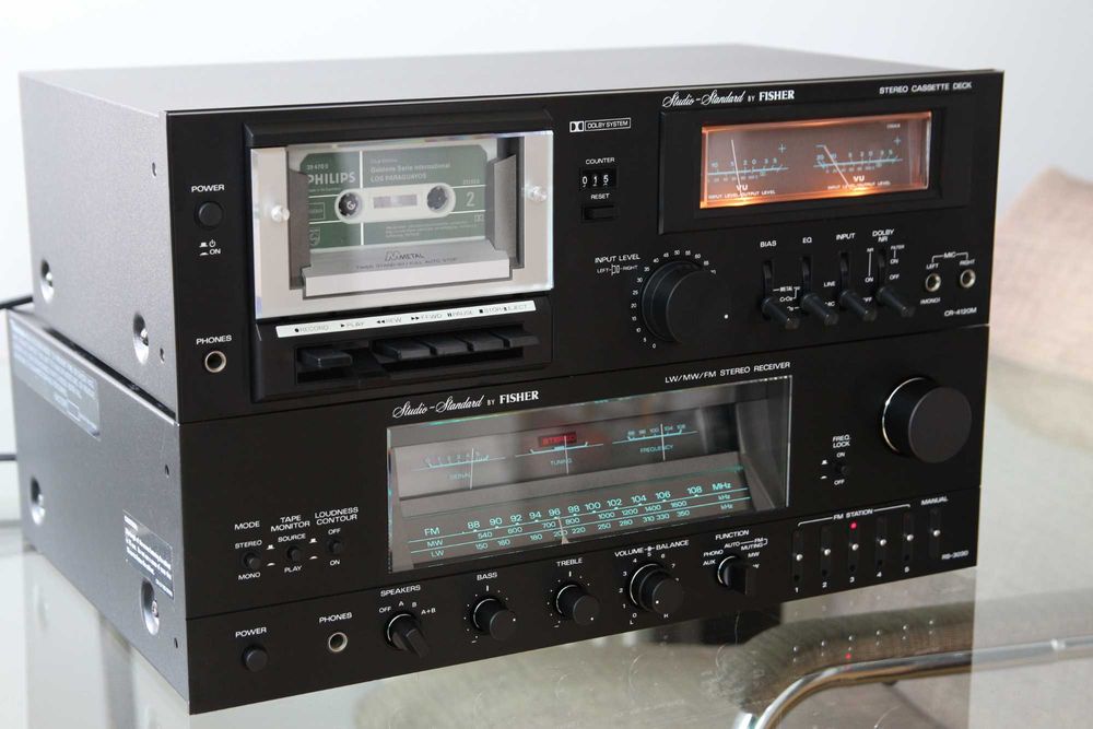 Sistem audio format din Fisher RS-3030 receiver si CR-4120M casetofon deck complet revizuite.