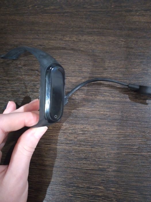 Продам фитнес часы, цена 8000 тг.