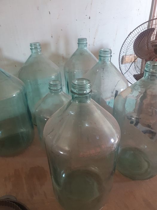 Бутыль 20л. 10л в хорошем состаяни