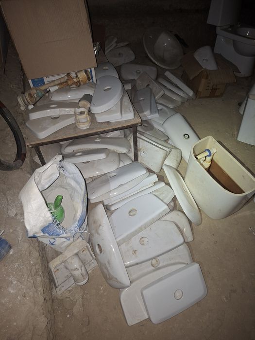 Крышки от бачка унитаза