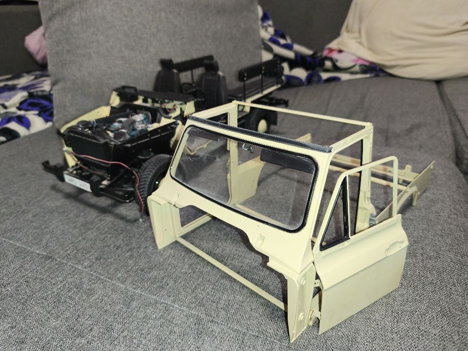 Macheta ARO 240 1:8 completa până la Nr.100