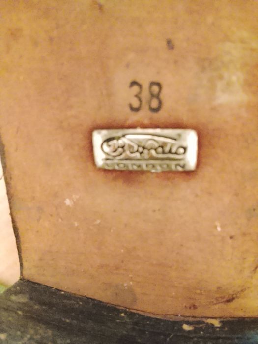 Демисезонный кожаный сапаги