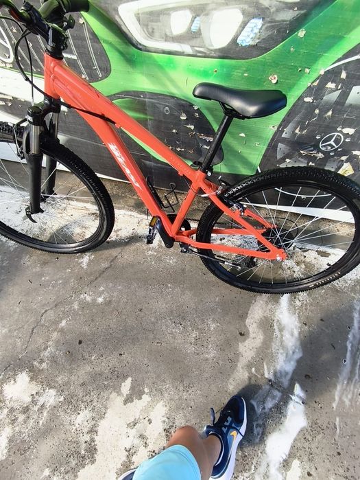 Vând bicicleta in stare buna