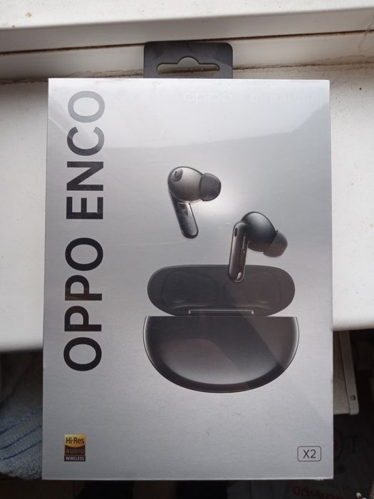 Vând Oppo Enco X2