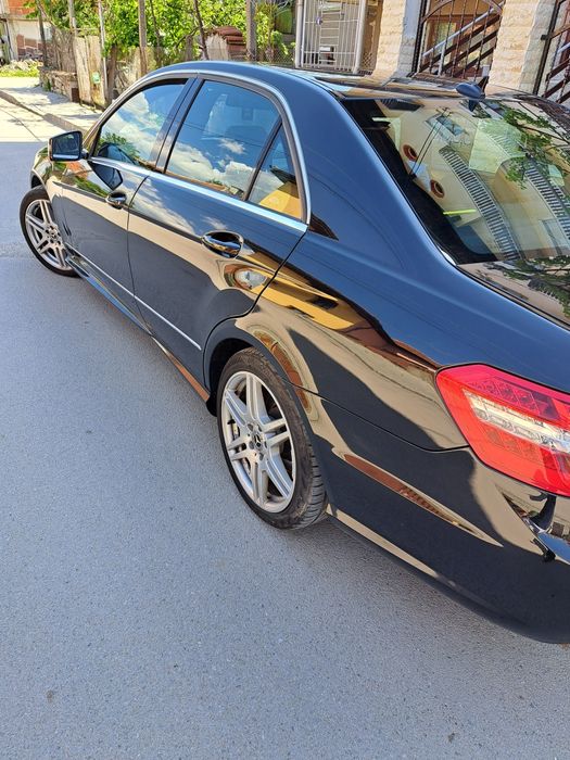 Продавам Мерцедес W212 2012год.Е250 204 к.с.