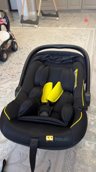 Автокресло новое