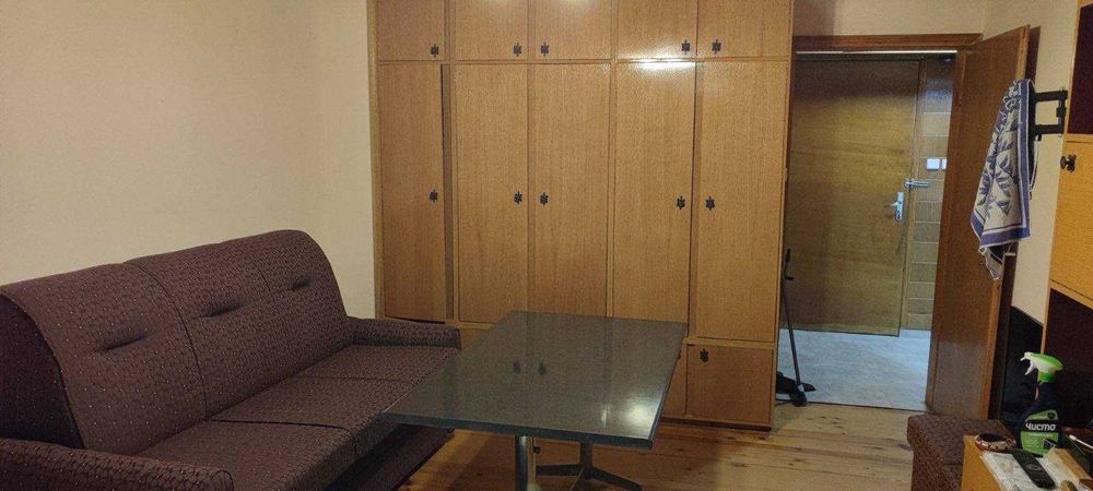 Дава се под наем Едностаен апартамент в Русе, Център - 45 кв.м за 229.5 € - Снимка #1