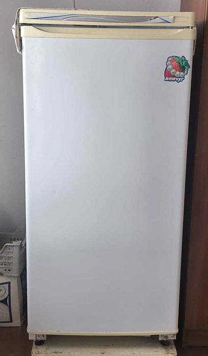 Холодильник б/у в хорошем состоянии