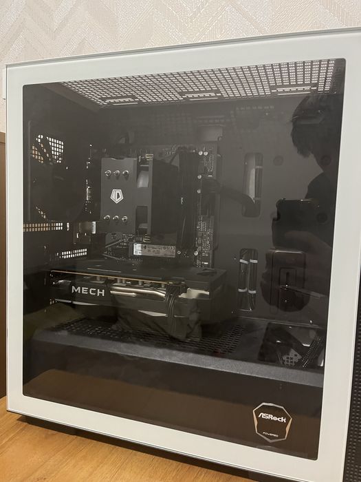 Полностью мощный игровой ПК 24.02