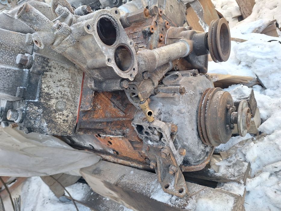 Двигатель камаз.