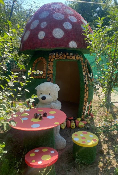 Детский домик грибок