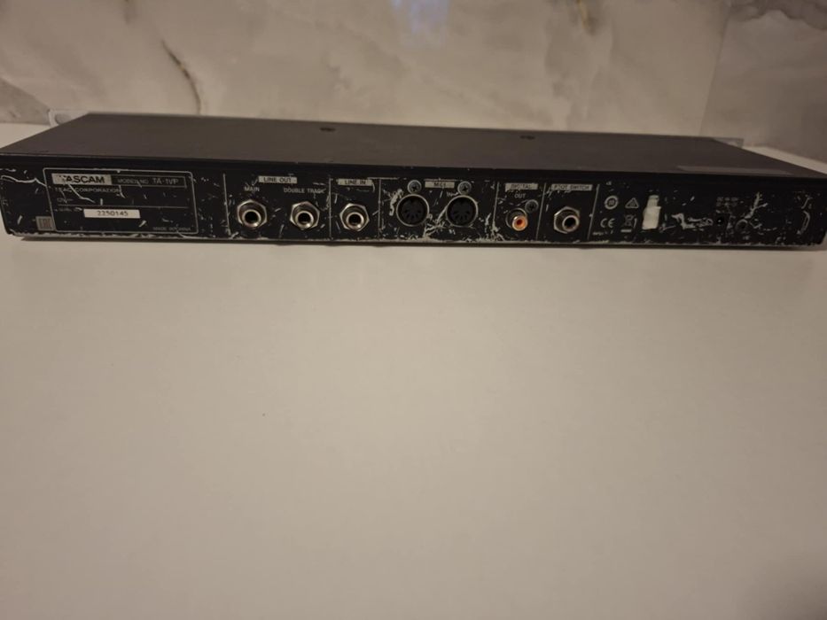 Vând Tascam pentru microfon