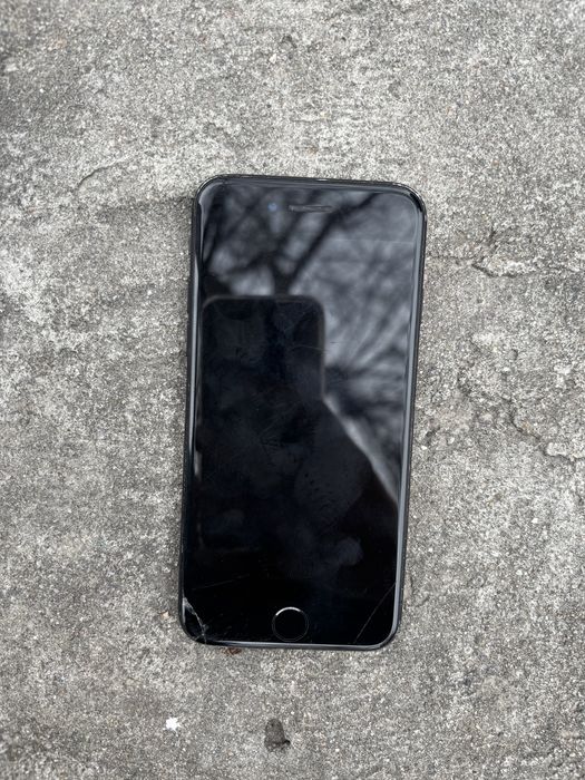 Айфон 7 на забчасти