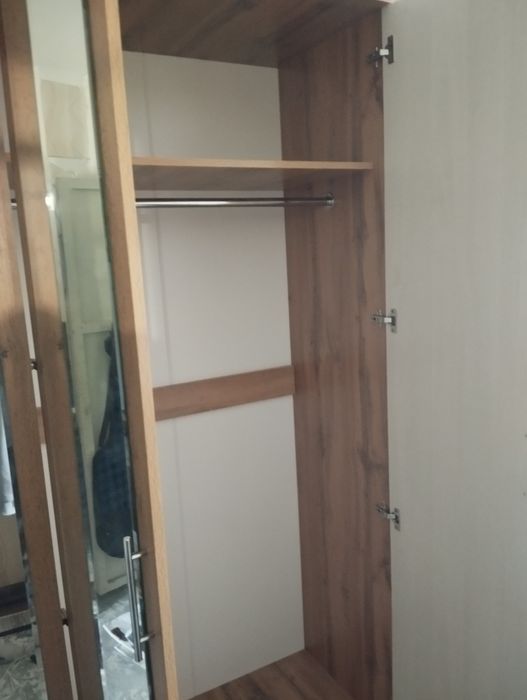 Продам спальный гарнитур