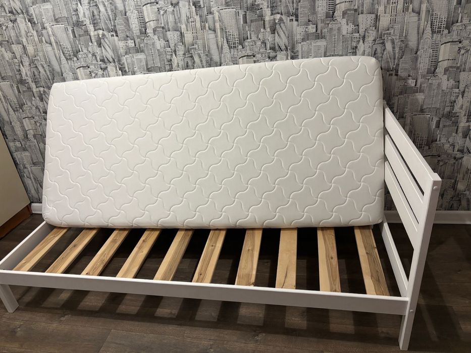 Продам кровать подрасковый