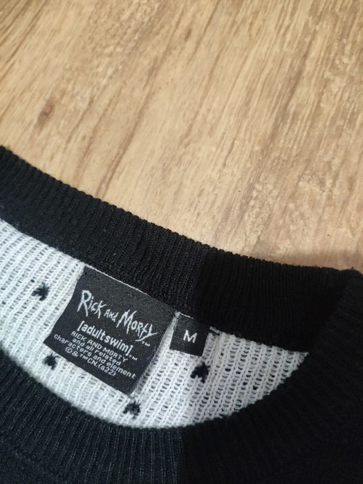 Pulover Rick and Morty mărimea S/M