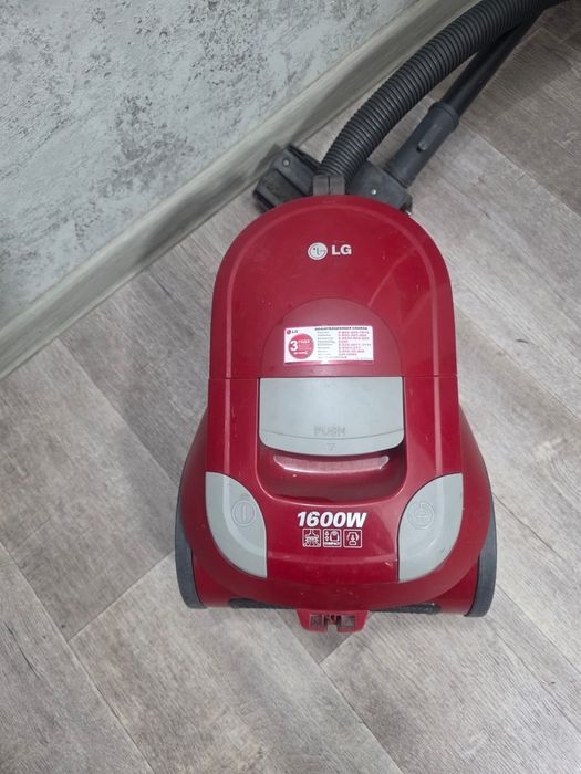 Пылесос LG рабочий