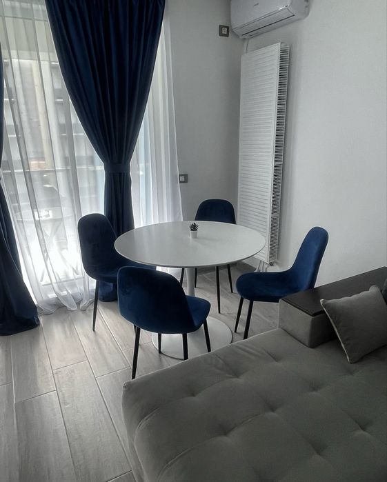 Vand apartament Nord 10 by alezzi