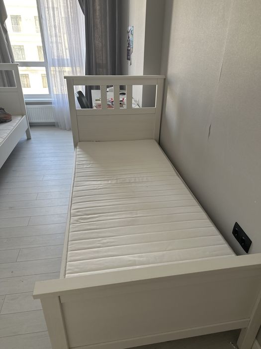 Кровать IKEA с матрасом
