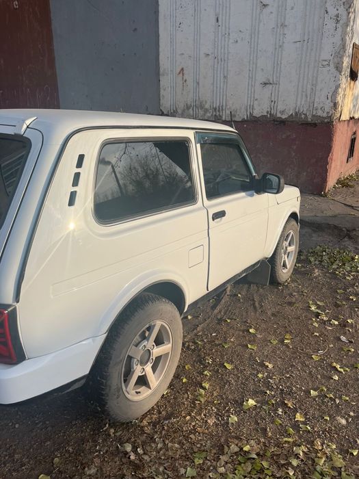 Продам ниву урбант