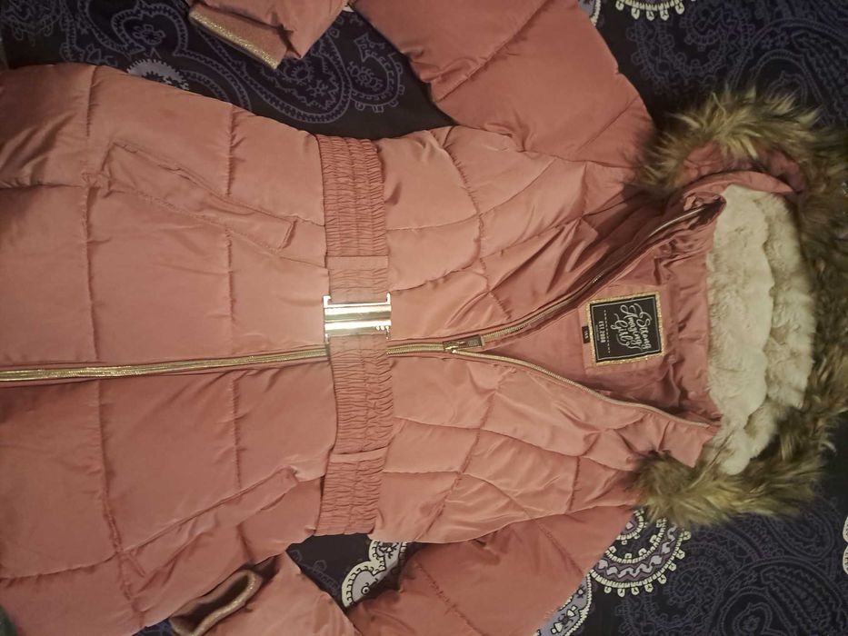 Красиво яке за момиче