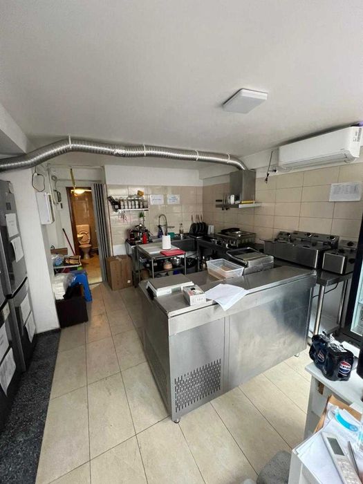 Vand Afacere la Cheie Fast Food Complet Utilat. Oferta Fulger