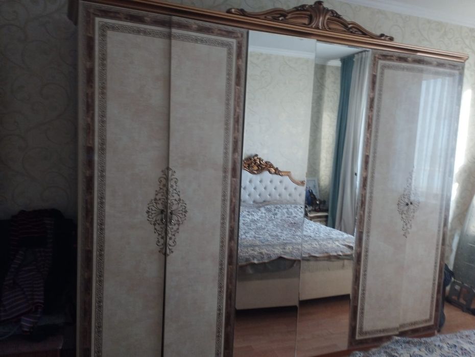 Спальный гарнитур